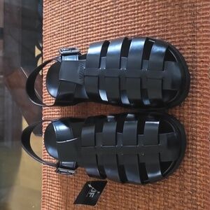 JF S BRAND MEN'S BLACK  SUMMERTIME SANDALS SIZE 9